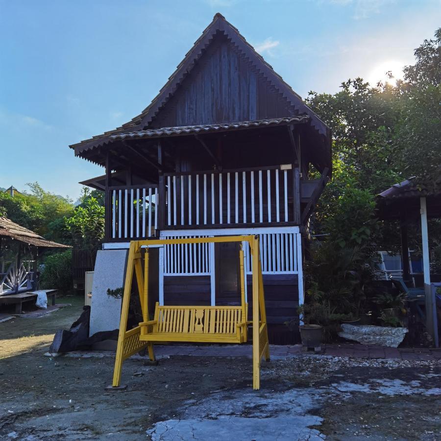 Mykampung Chalet Ipoh Exterior photo