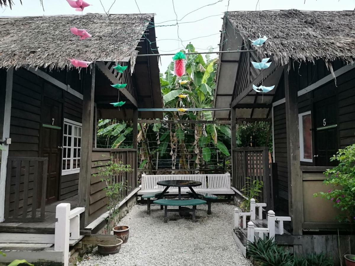Mykampung Chalet Ipoh Exterior photo