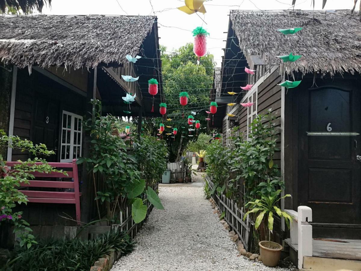 Mykampung Chalet Ipoh Exterior photo